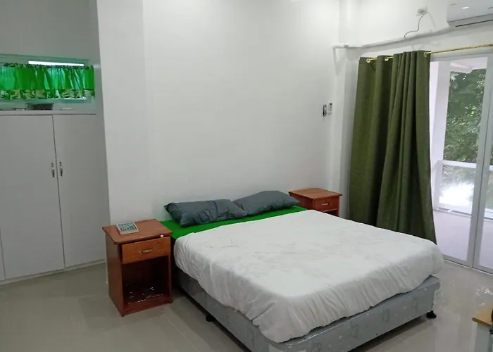 Gasthuis Tulang Diot View Resort&turtle Haven Locbol